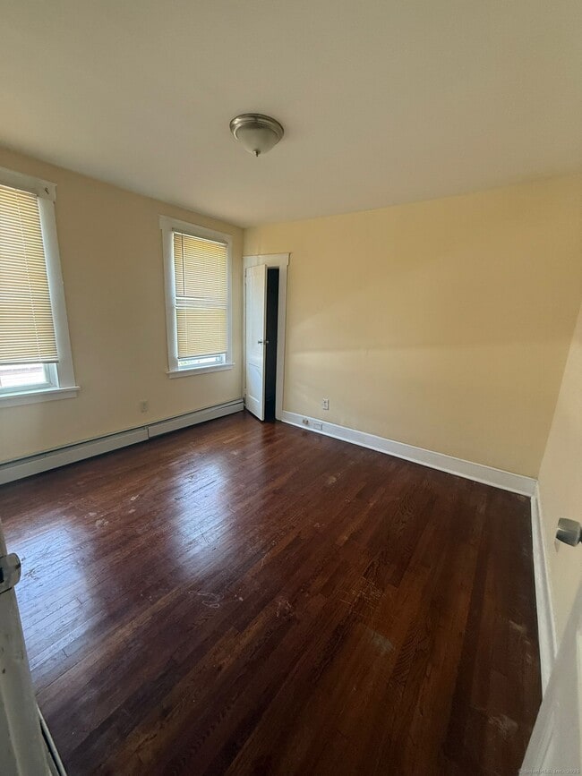 Building Photo - 141 Herkimer St