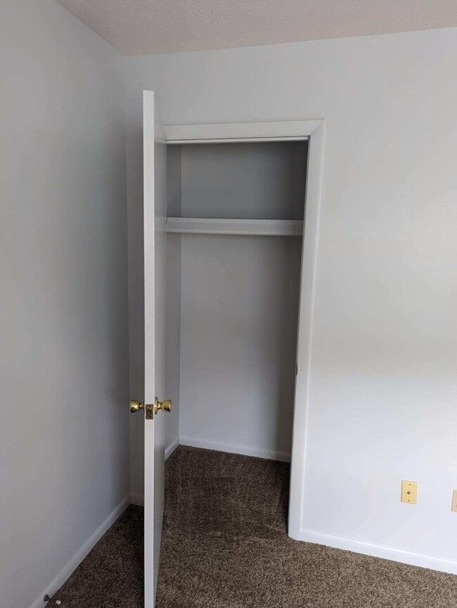 Building Photo - Apartment for Rent near EMU