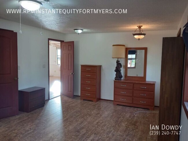 Foto del edificio - Large 1 Bedroom in the Heart of Fort Myers