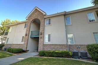 Building Photo - 4950 N University Ave