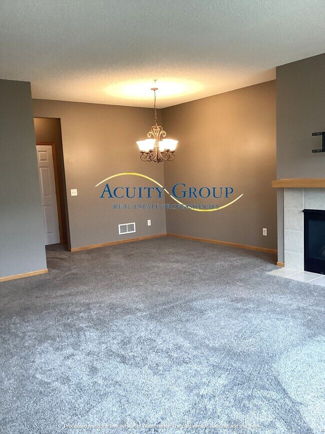 Foto del edificio - 3BR, 3BA End-Unit Townhome in Ramsey