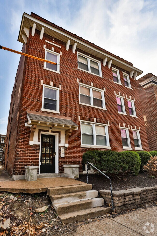 Delmar Garden Apartments for Rent with Parking Saint Louis, MO 32
