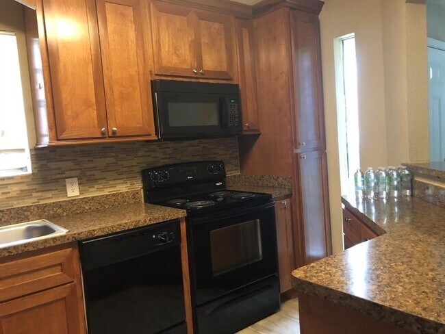 Foto del edificio - 12500 Sandpiper Dr