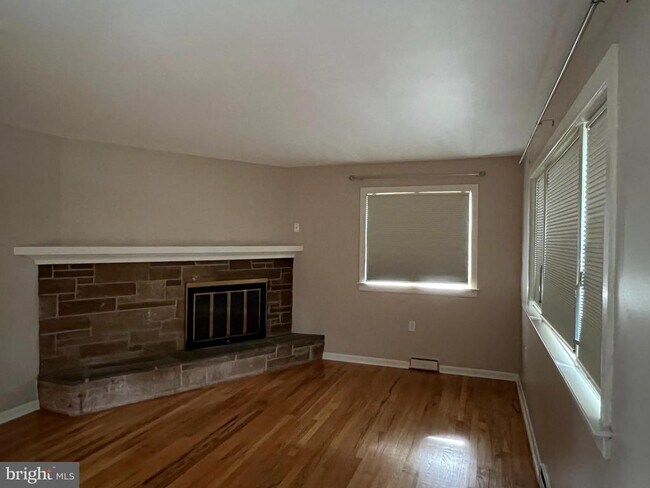 Foto del edificio - 2219 Logan St