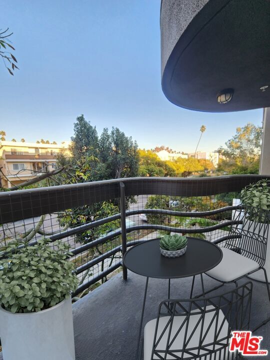 Foto del edificio - 832 3rd St