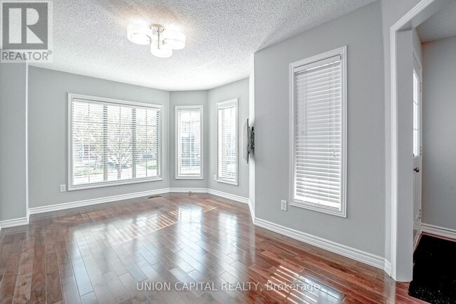 Building Photo - 123 Pinedale Gate