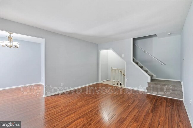 Building Photo - 22 Fitzwatertown Rd