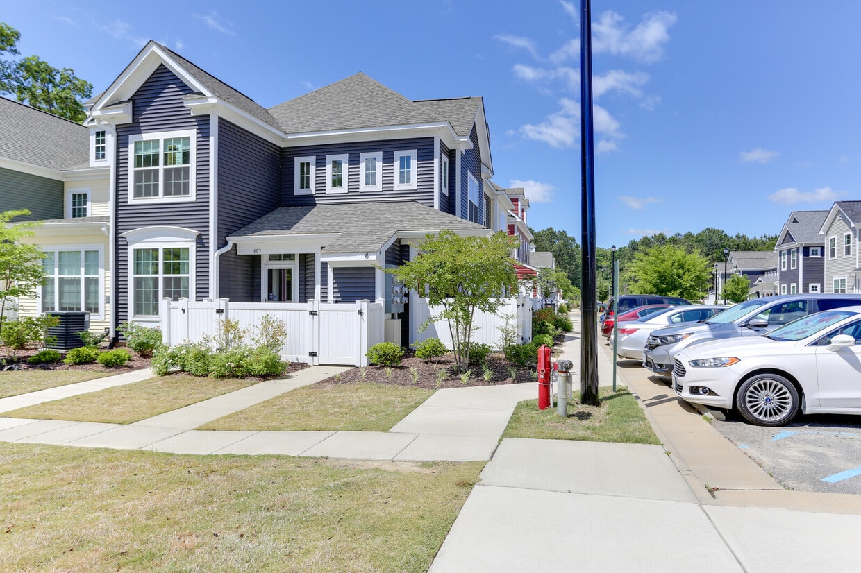 604 Promenade Ln Unit 604, Williamsburg, VA 23185 Condo for Rent in