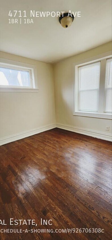 Foto del edificio - 4711 Newport Ave