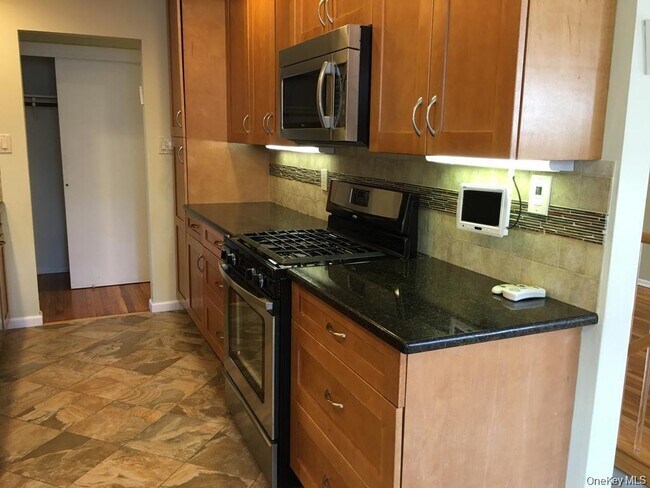 Foto del edificio - 81 Kearsing Pkwy