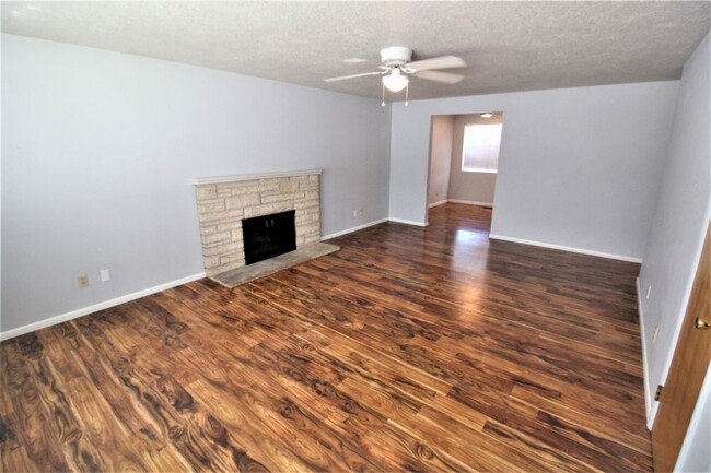 Foto del edificio - Great starter home priced to go quick