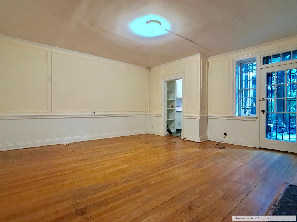 Primary Photo - 527 W 113th St