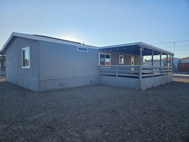 Building Photo - Charming 3 bed/2 bath Manufactured home wi...