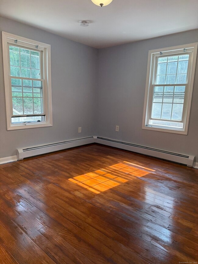 Building Photo - 15 Mellow Ct