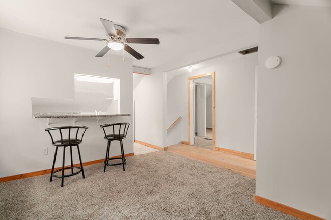 Foto del edificio - 552 1st Ct