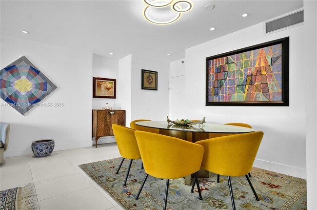 Foto del edificio - 2451 Brickell Ave