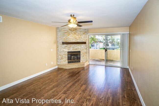 Building Photo - 2 br, 2 bath House - 4867 Bella Pacific Ro...