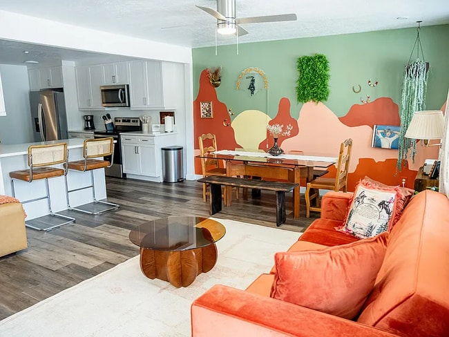 Building Photo - 380 Utah Ave