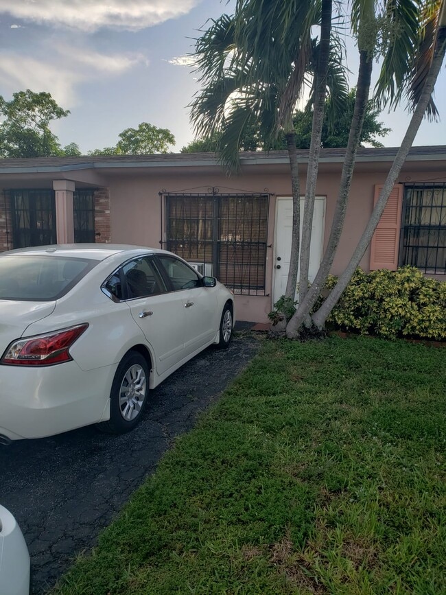Foto del edificio - 8126 W 15th Ave