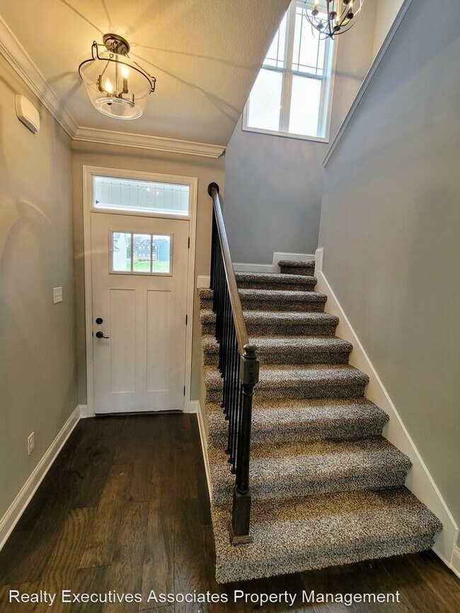 Building Photo - 4 br, 3.5 bath House - 2246 Nora Mae Road