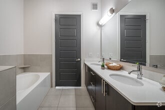 2BR, 2BA - 1,094SF - Mezzo Kirby Med Center