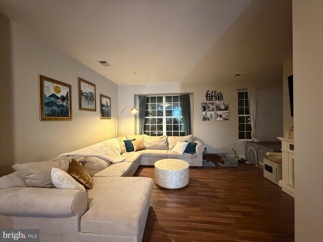 Foto del edificio - 1120 Munyon Dr