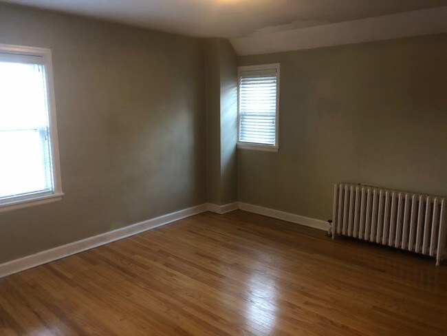 Building Photo - 2601 Hollywood Ct
