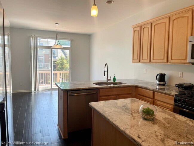 Building Photo - 37536 Newburgh Park Cir