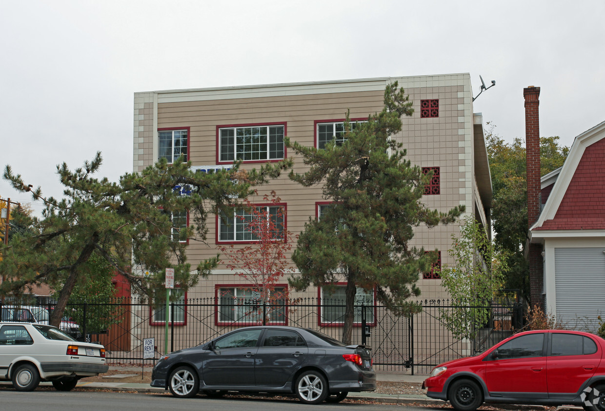 Foto del edificio - UNR Apartments