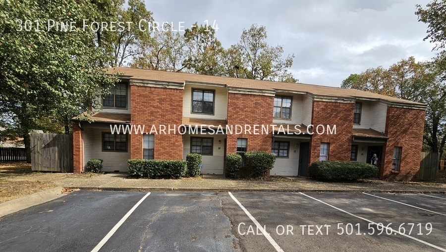 Foto principal - 301 Pine Forest Cir - 14 | $895 | 2 beds, ...