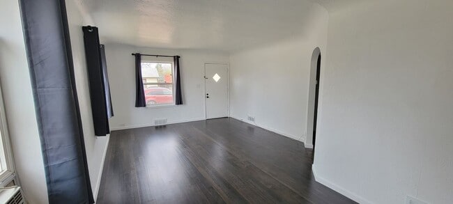 Building Photo - 4701 S Pearl St