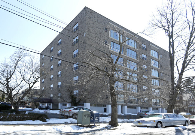 Foto del edificio - West House Apartments