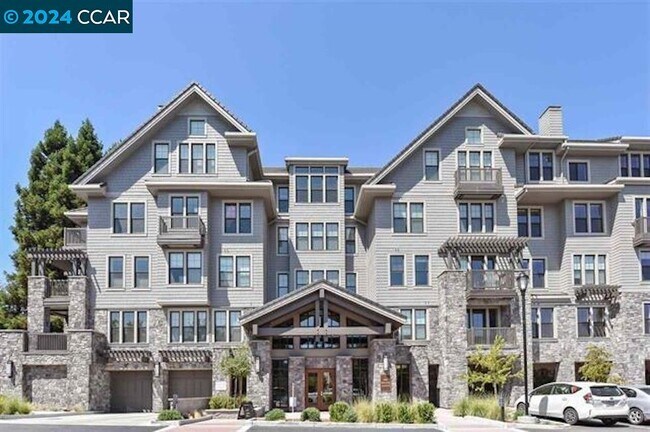 Foto del edificio - 1000 Dewing Ave