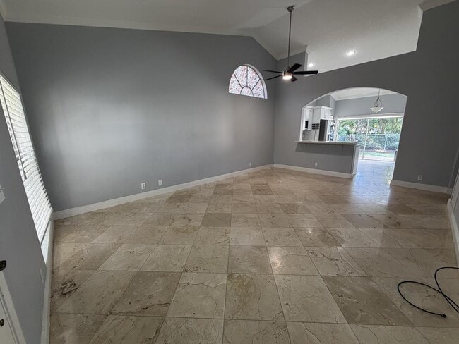 Foto del edificio - 7657 Sanctuary Dr