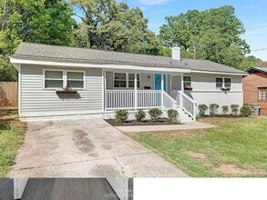 Building Photo - 3216 Credenza Rd