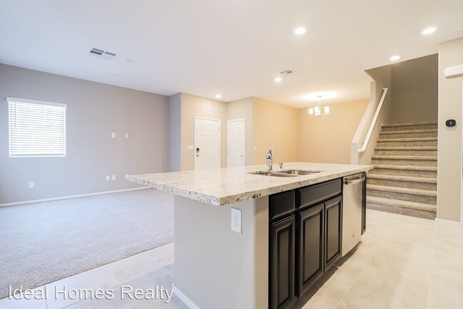 Building Photo - 4485 Verdon St