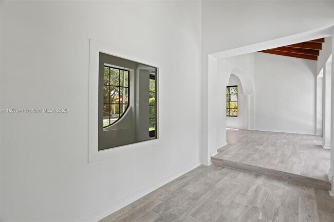 Foto del edificio - 434 Aragon Ave