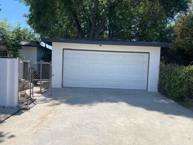 Foto del edificio - 19503 Cantara St