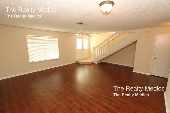 Foto del edificio - 5978 Braemar Pl