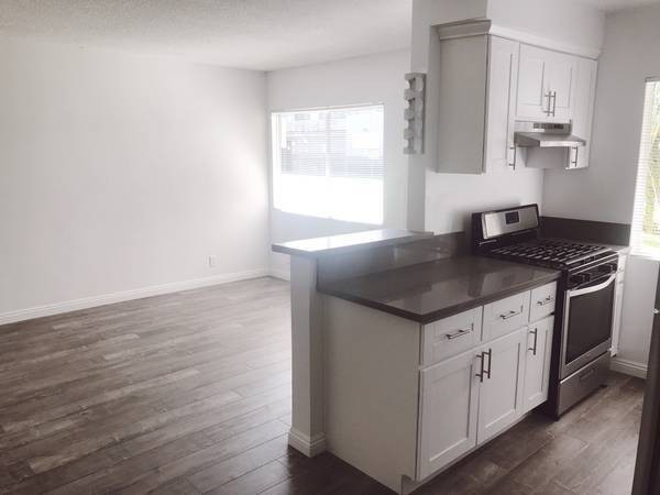 Primary Photo - 1221 S Atlantic Blvd