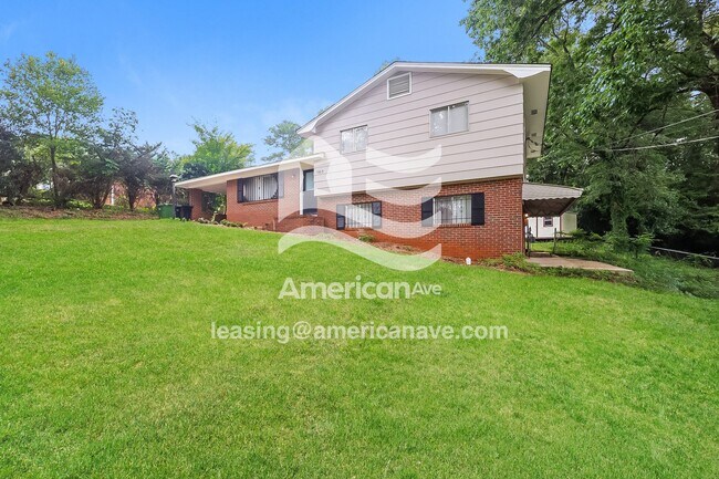 Foto del edificio - 1983 Monaco Dr