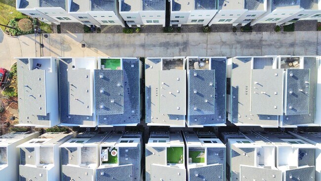 Foto del edificio - 325 Eado Park Cir