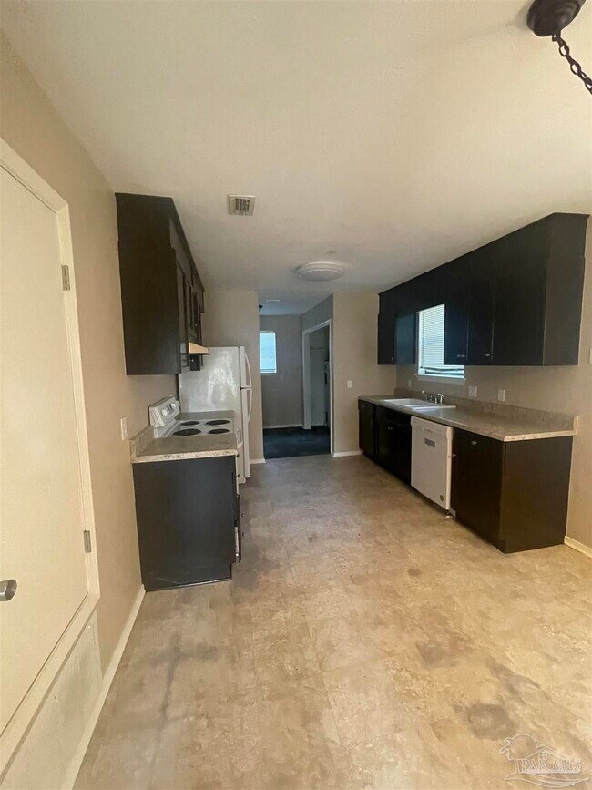 Foto del edificio - 10047 Hillview Rd