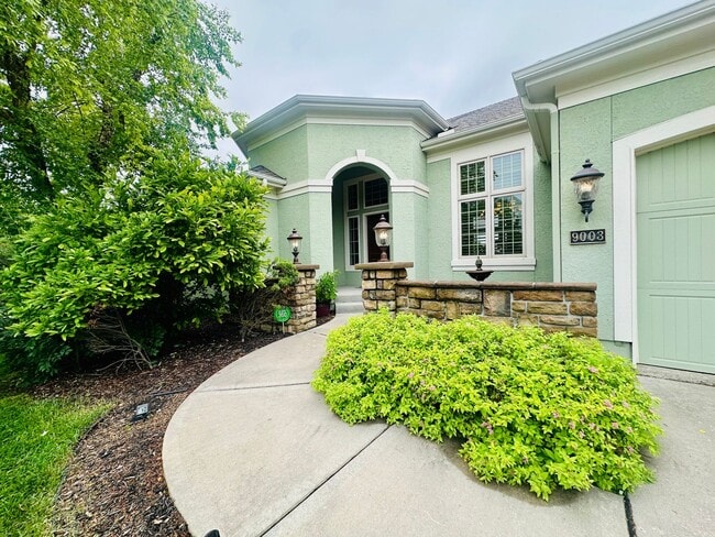 Building Photo - {9003} Wilshire Farms Reverse 1.5 Story Ho...