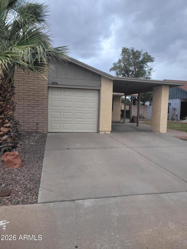 Foto del edificio - 2034 S Playa