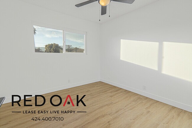 Foto del edificio - One Of A Kind Two Bedroom with Kitchen App...