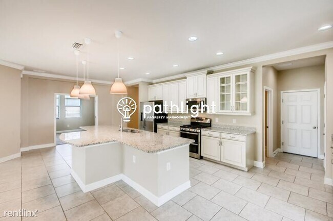 Building Photo - 4 br, 3 bath House - 752 Rosemary Circle UNIT