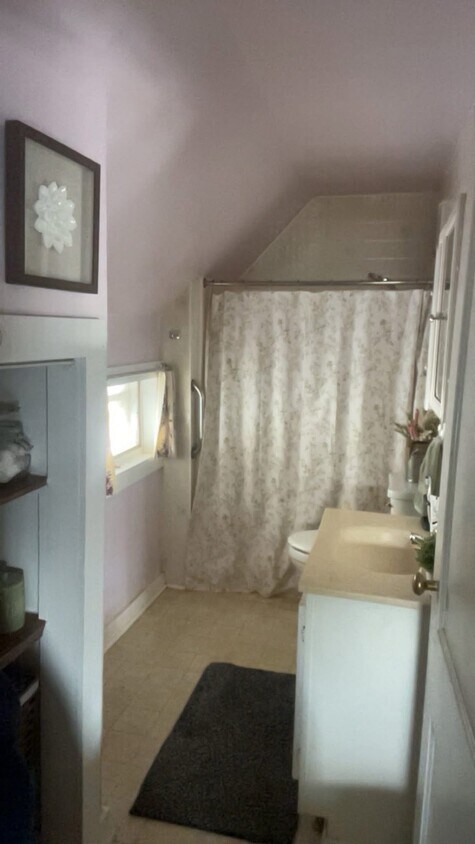 Foto principal - 6918 Hutchinson St