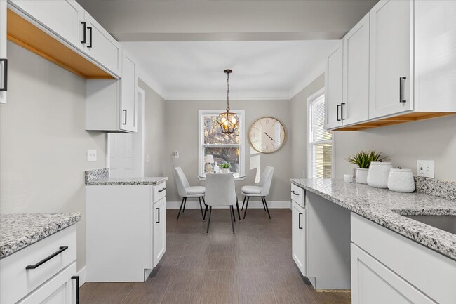 Building Photo - 16221 Santa Rosa Dr