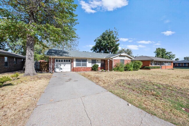 Foto del edificio - 3805 NW 60th St